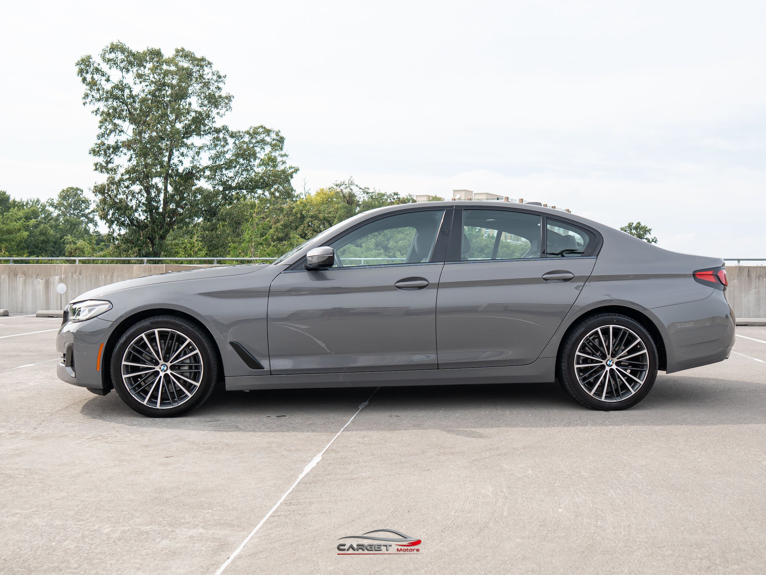 Used 2021 BMW 540i xDrive w/ Premium Package AWD/4WD image 4