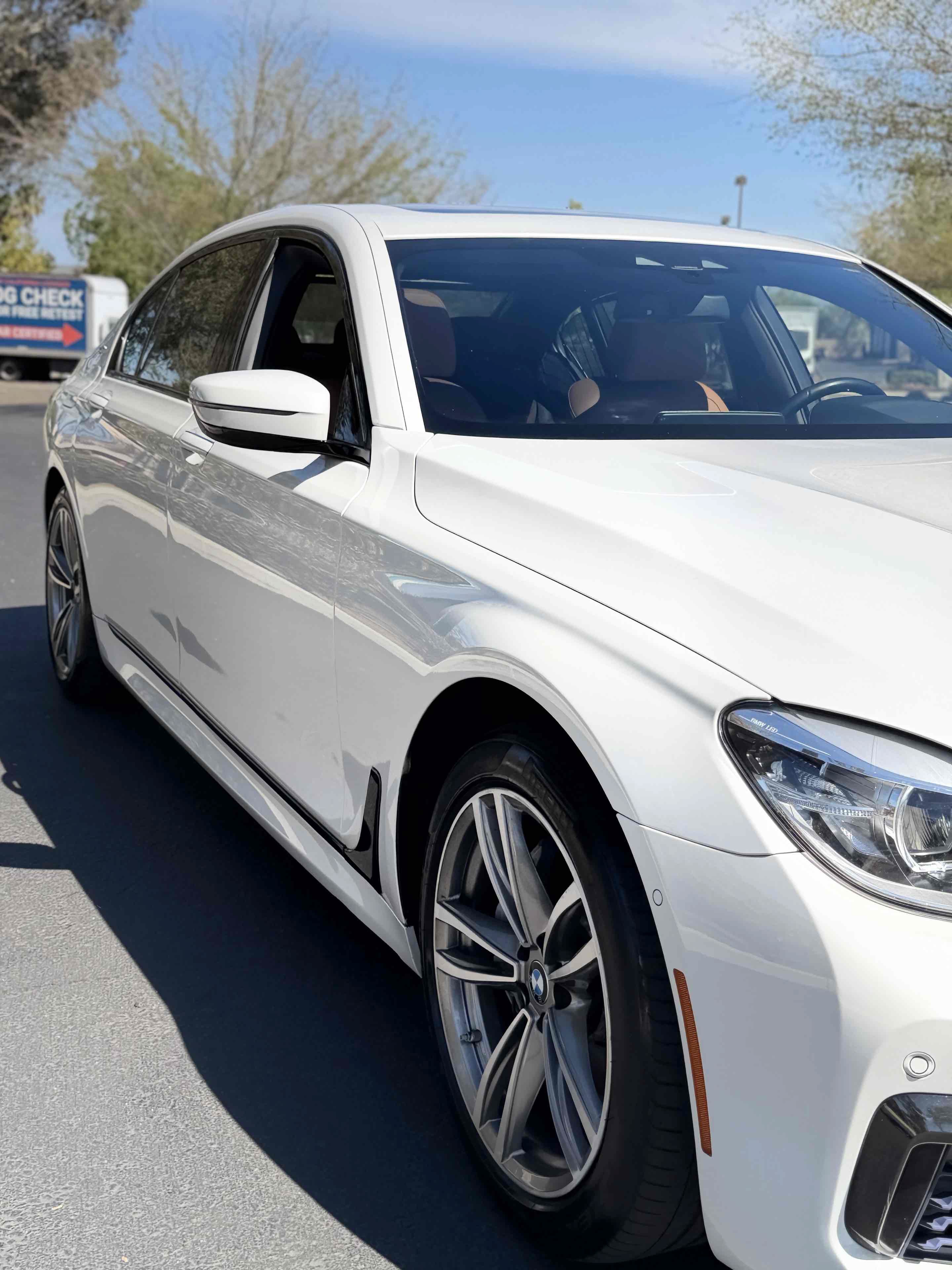 Used 2018 BMW 740e xDrive AWD/4WD image 30