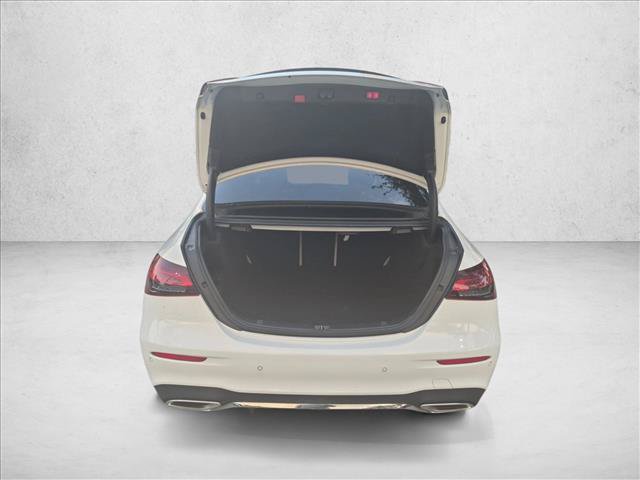 Used 2022 Mercedes-Benz E 350 Sedan image 6