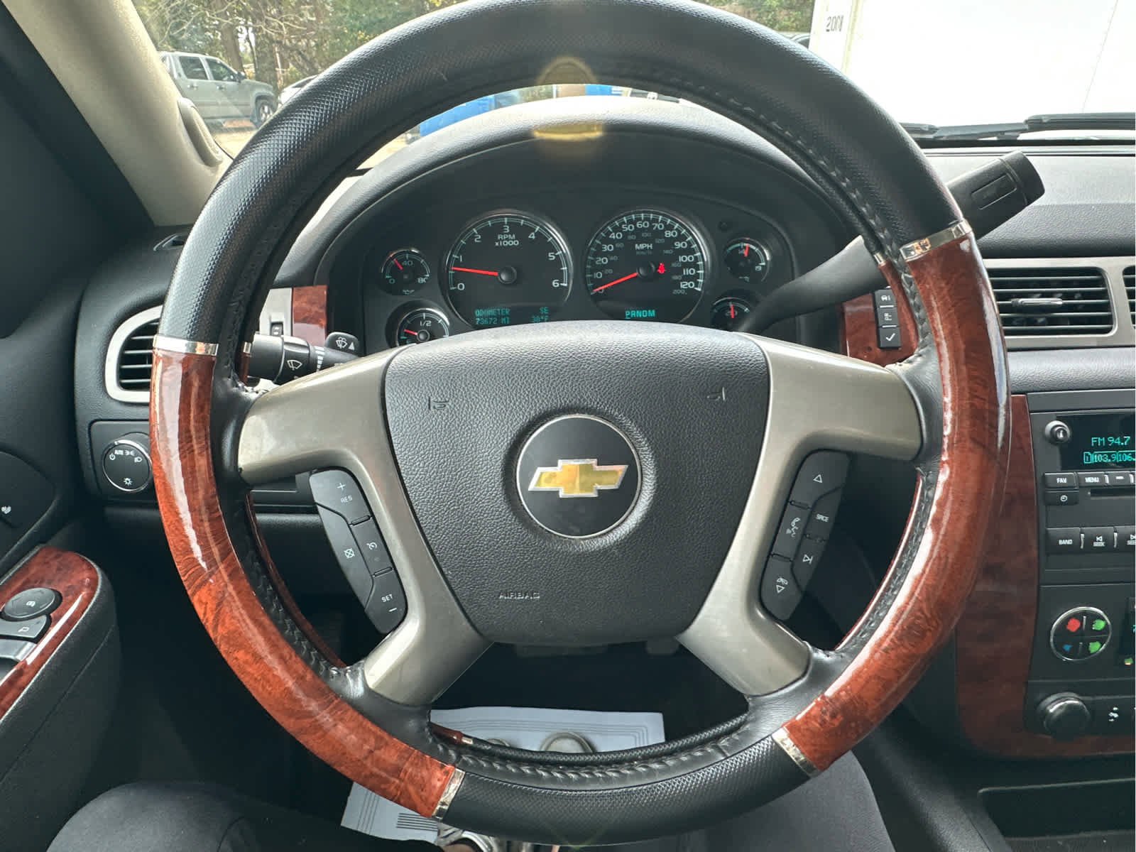 Used 2013 Chevrolet Avalanche LT image 25