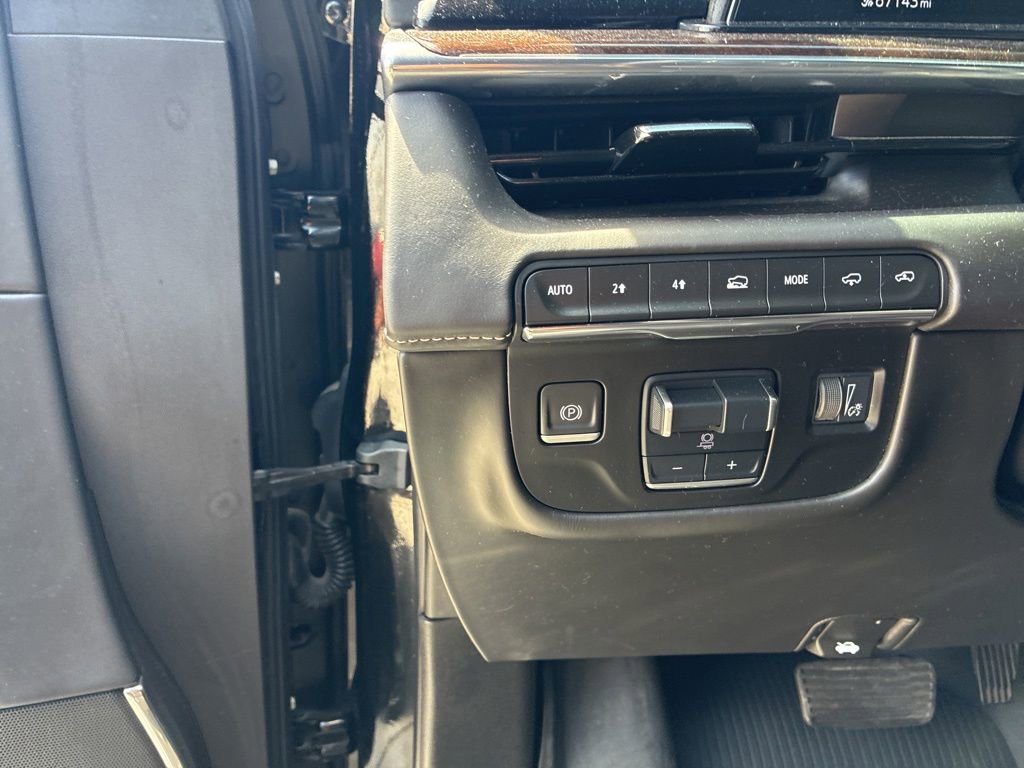 Used 2022 Cadillac Escalade Sport Platinum AWD/4WD image 20