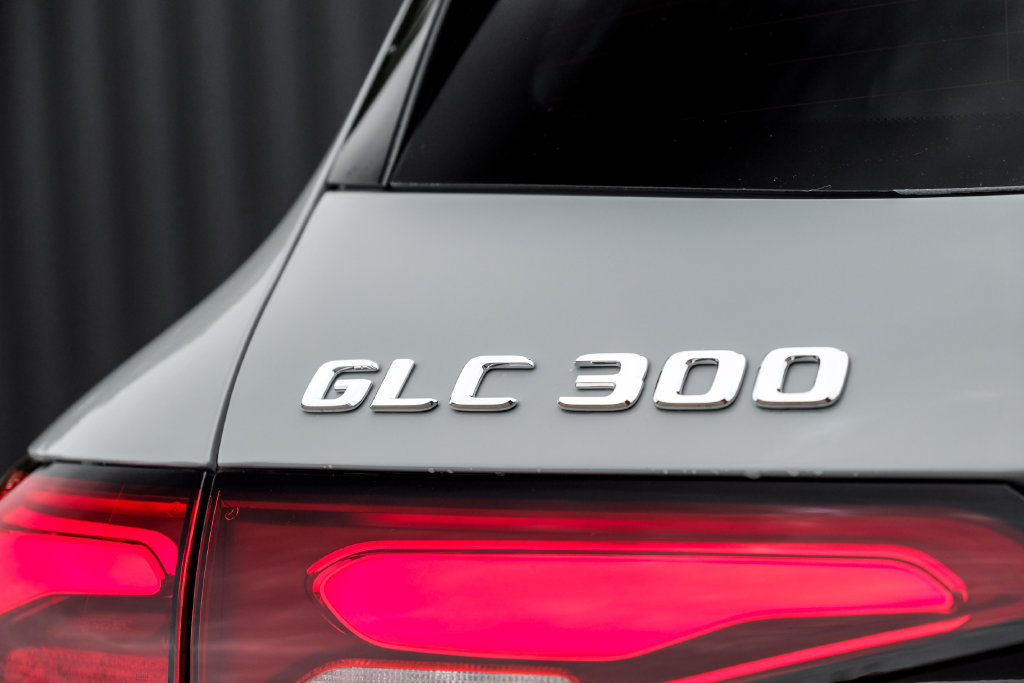 Used 2026 Mercedes-Benz GLC 300 4MATIC image 9