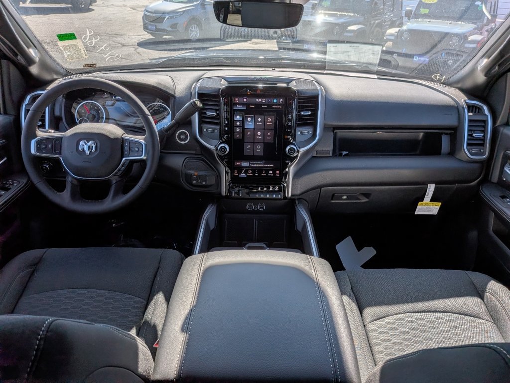 New 2026 RAM 2500 Big Horn AWD/4WD image 15