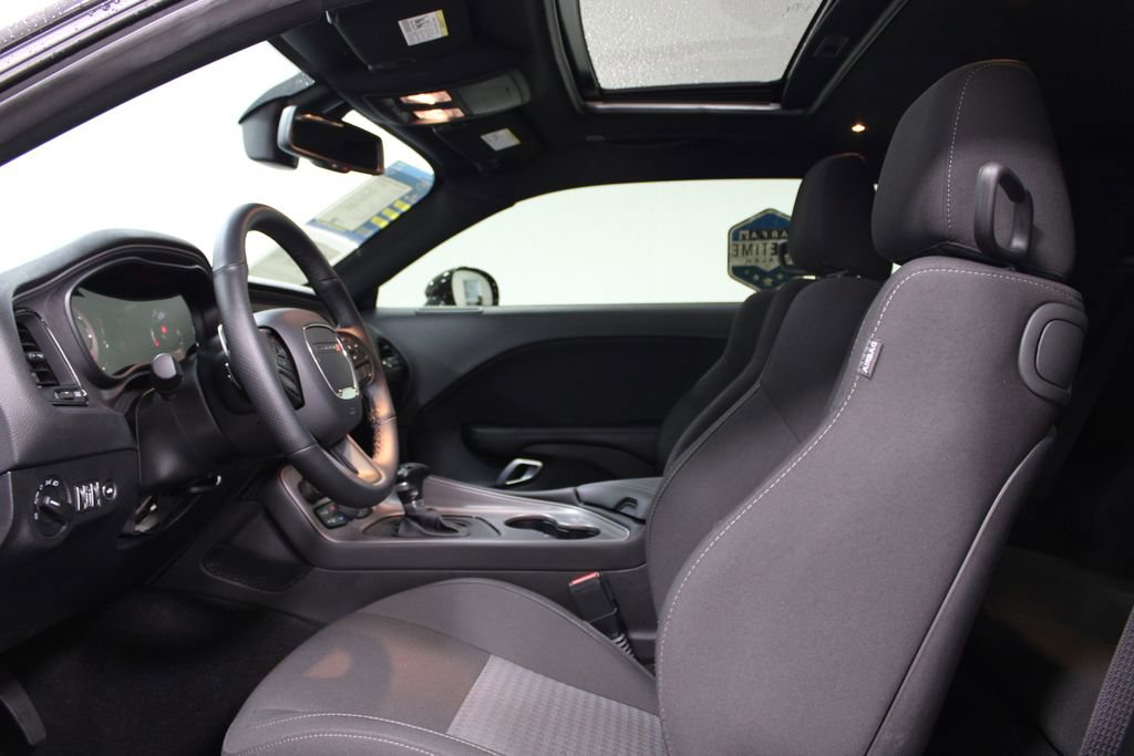 Used 2023 Dodge Challenger R/T w/ Blacktop Package image 21