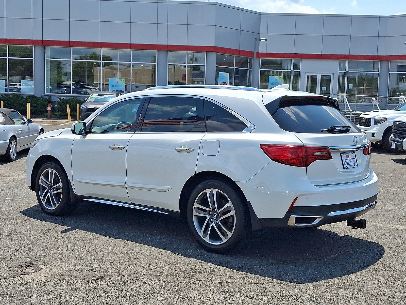 Used 2018 Acura MDX SH-AWD w/ Advance Package image 5