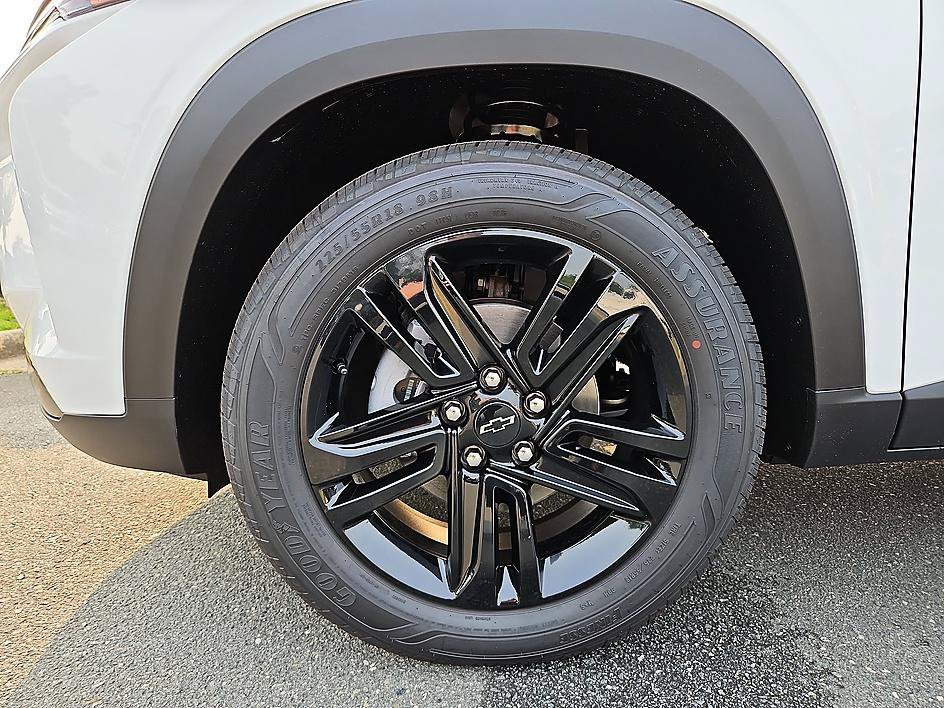 New 2026 Chevrolet Trax ACTIV FWD image 8