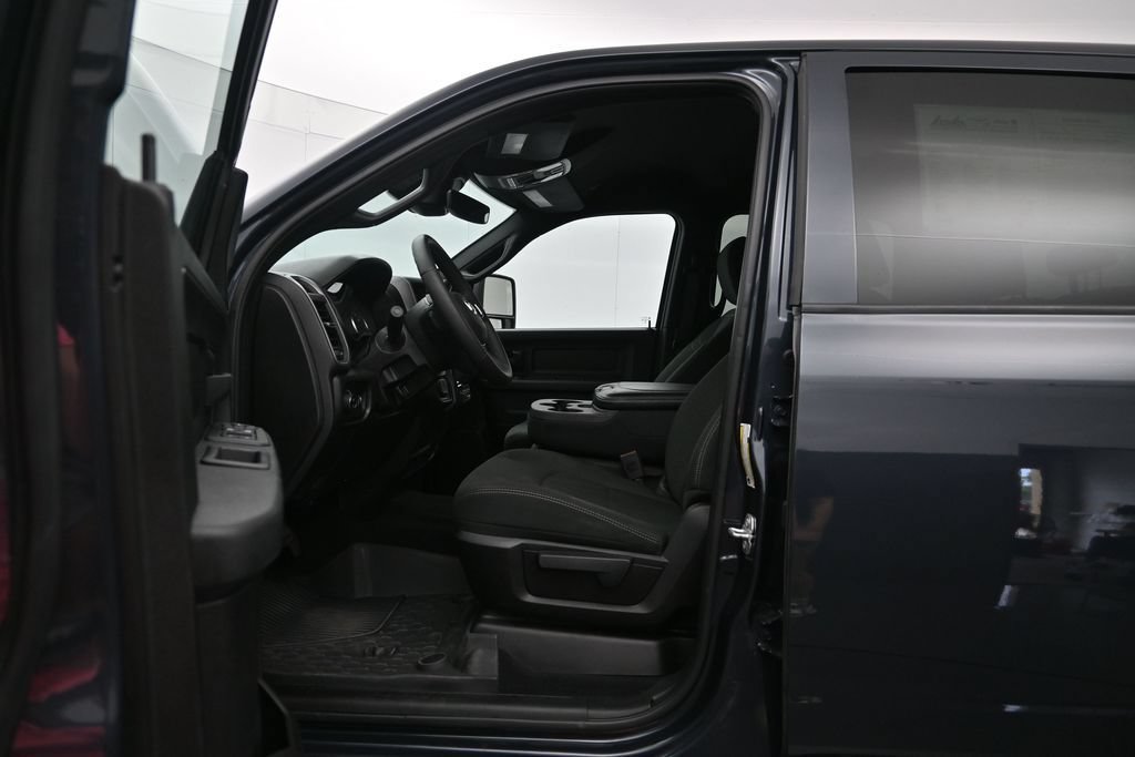Used 2026 RAM 2500 Tradesman w/ Safety Group AWD/4WD image 20