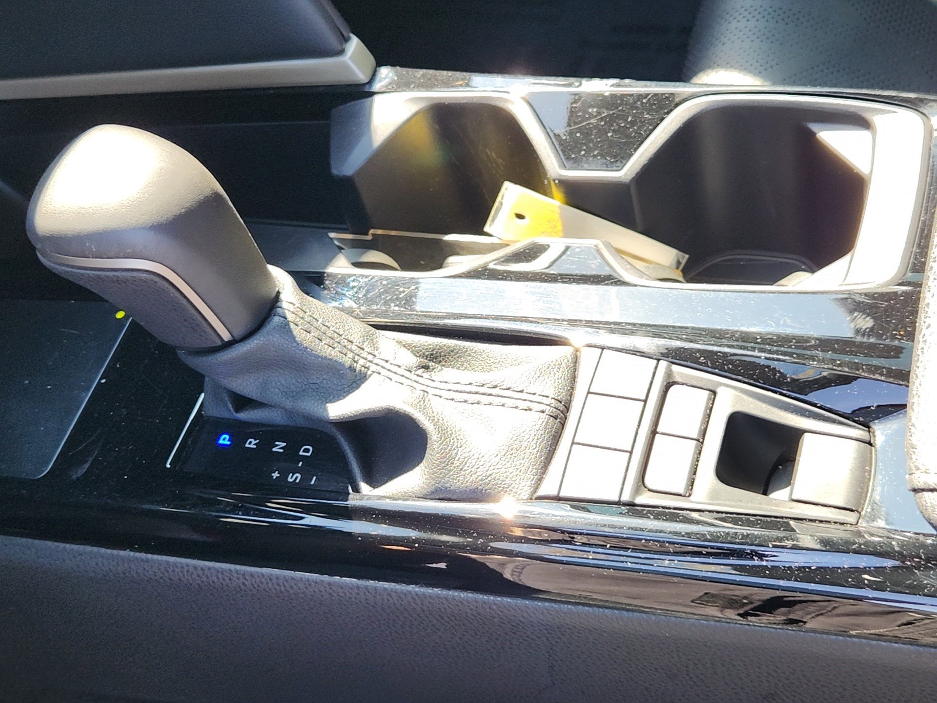 Used 2025 Toyota Camry XSE image 17