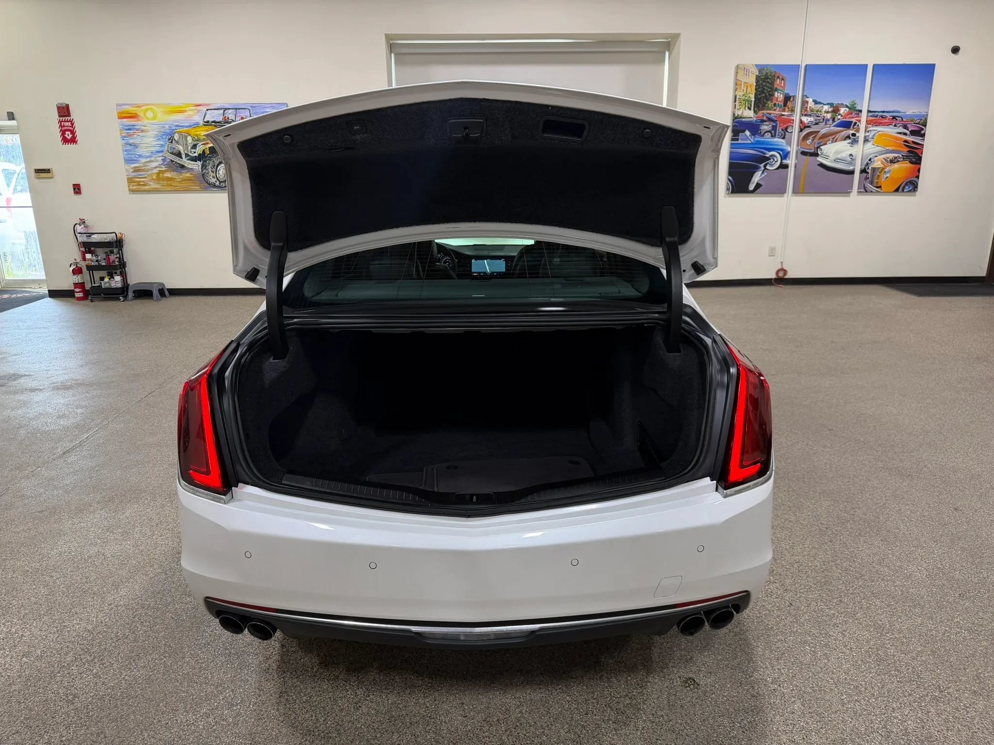 Used 2018 Cadillac CT6 Luxury AWD/4WD image 57