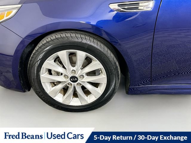 Used 2018 Kia Optima LX w/ 17" Alloy Wheels Package image 29