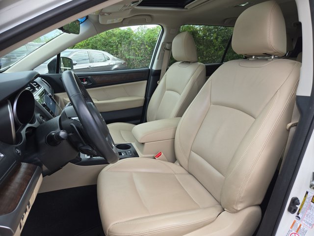 Used 2018 Subaru Outback 3.6R Limited AWD/4WD image 16