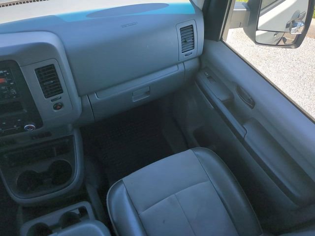Used 2014 Nissan NV 2500 SV w/ Side & Curtain Airbag Package RWD image 16