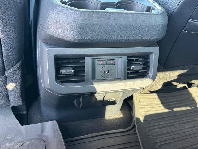 Used 2024 Ford F250 Lariat w/ Lariat Ultimate Package AWD/4WD image 11