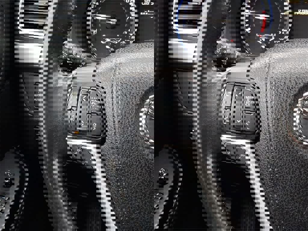 Used 2017 Toyota Highlander Limited Platinum image 23