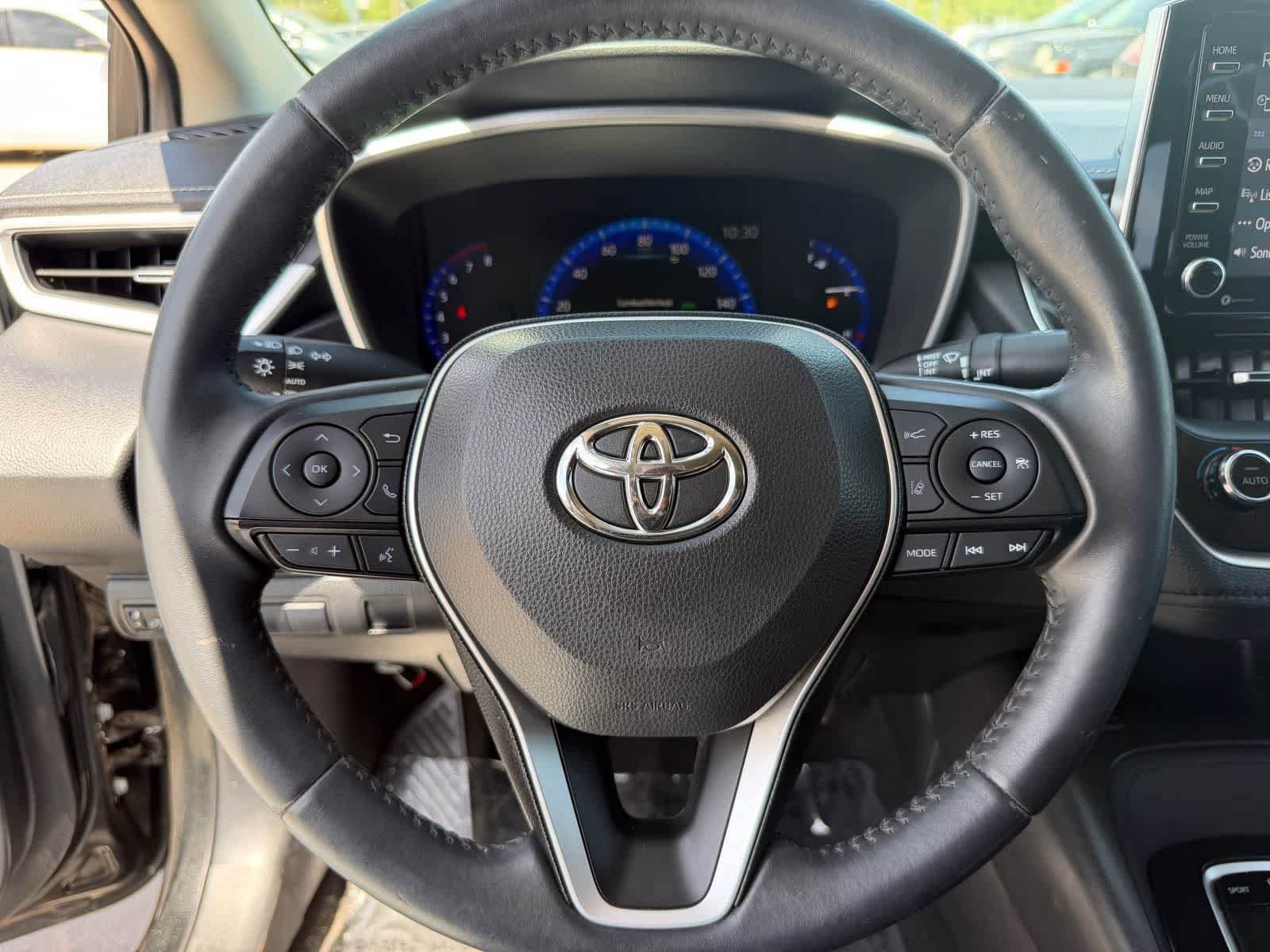Used 2020 Toyota Corolla XLE w/ Carpet Mat Package (TMS) FWD image 17