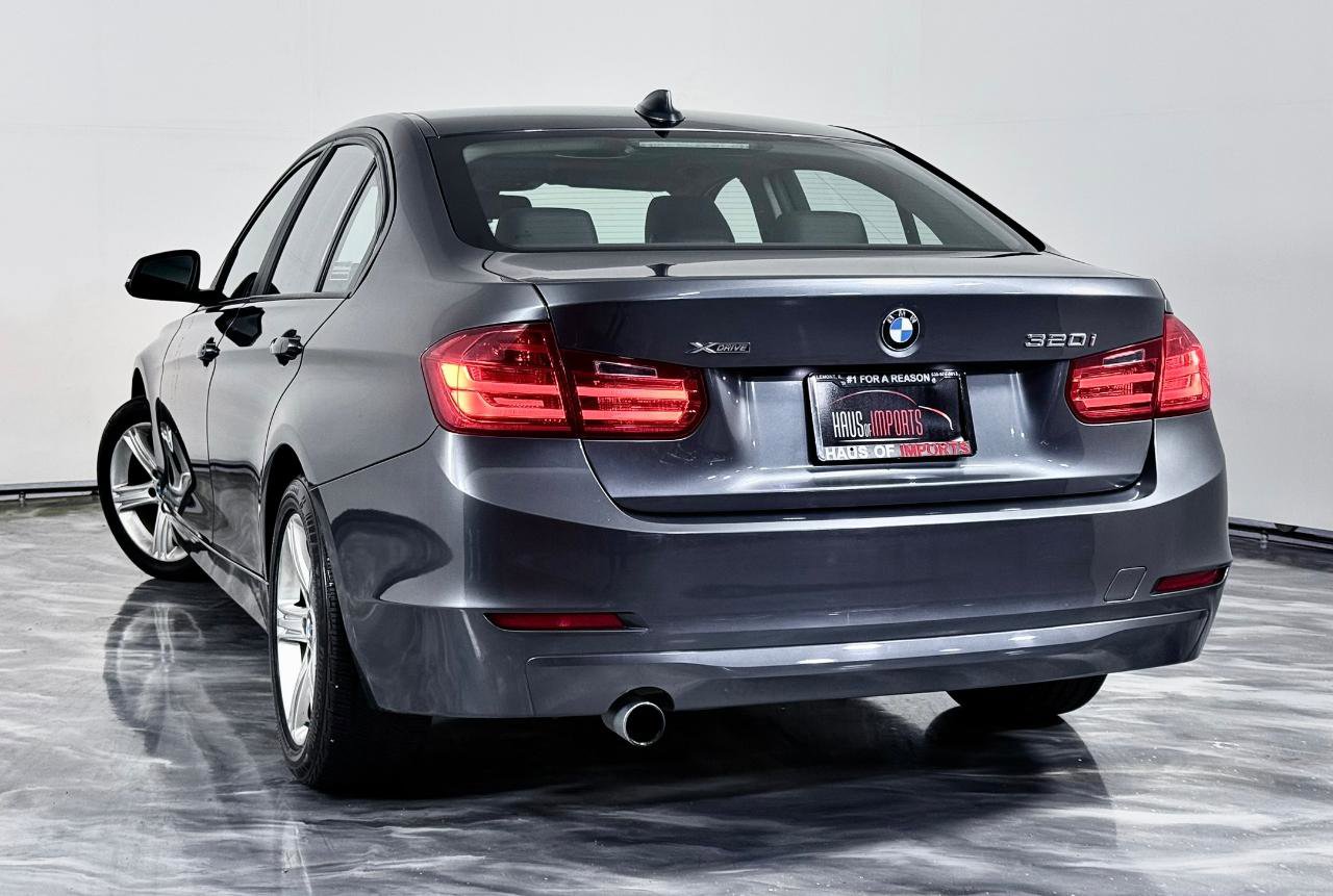 Used 2014 BMW 320i xDrive Sedan AWD/4WD image 9