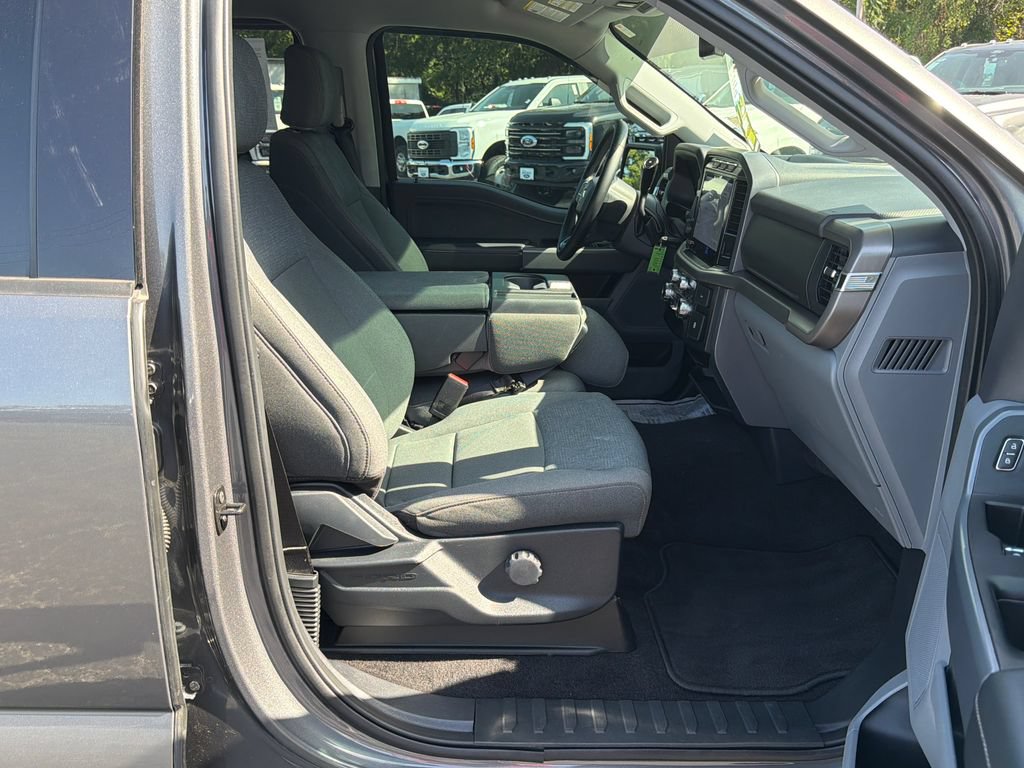 Used 2024 Ford F150 XLT RWD image 15