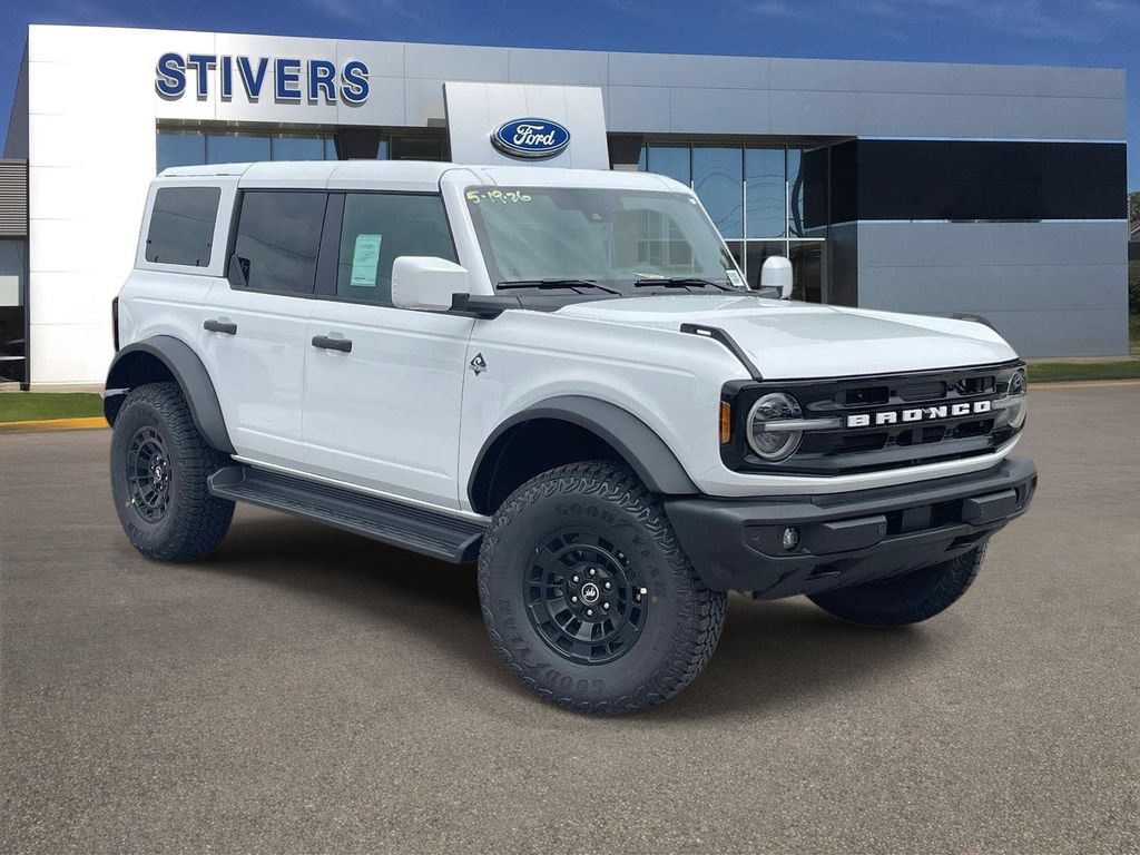 New 2026 Ford Bronco Outer Banks w/ Sasquatch Package
