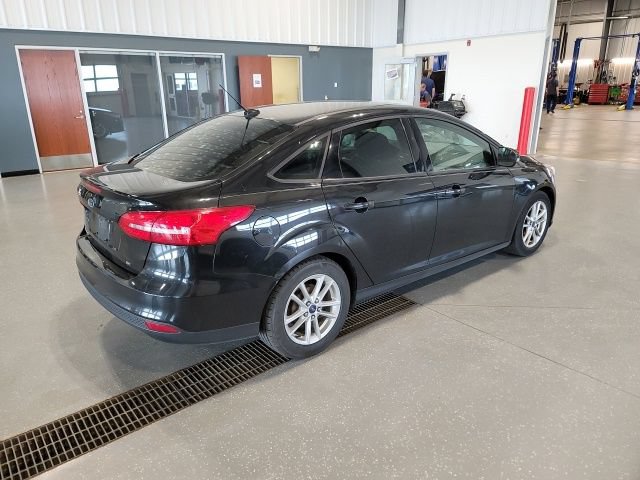 Used 2015 Ford Focus SE FWD image 7