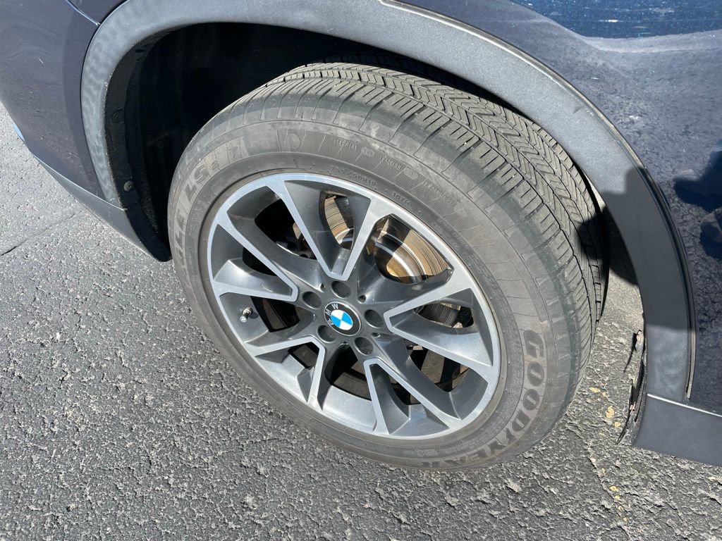 Used 2018 BMW X5 xDrive40e image 3