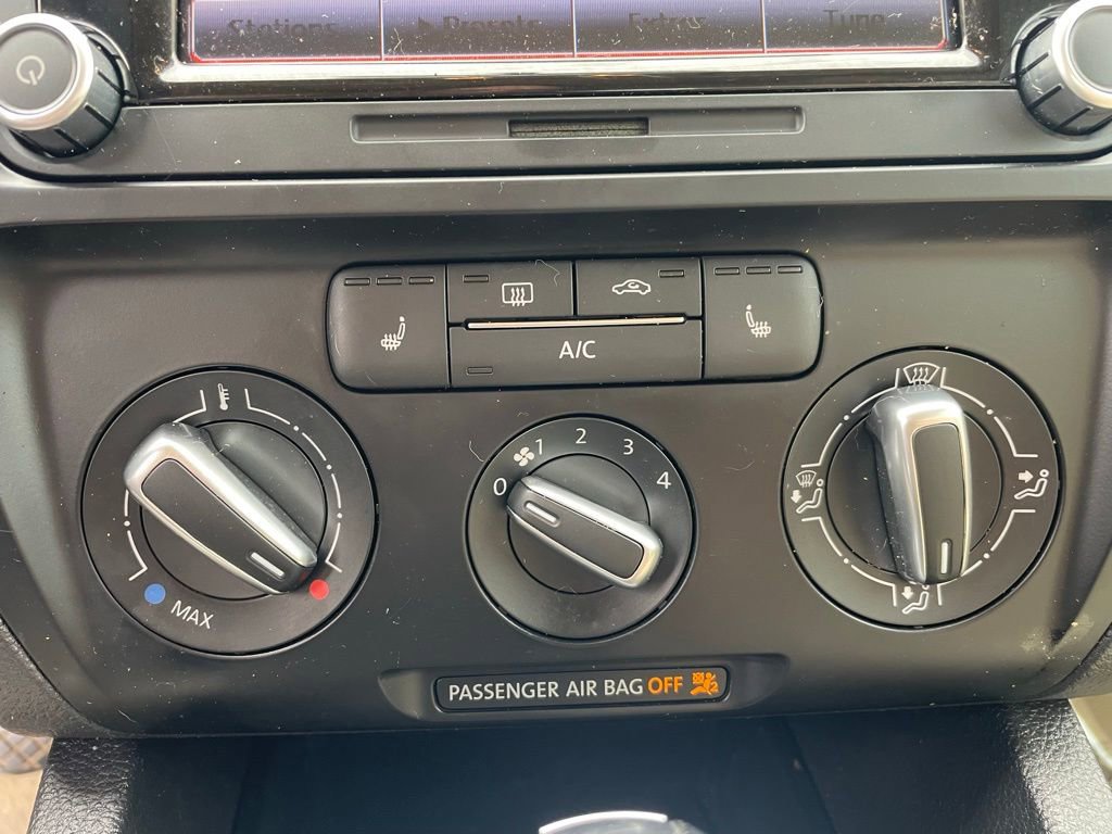 Used 2014 Volkswagen Jetta SE image 22