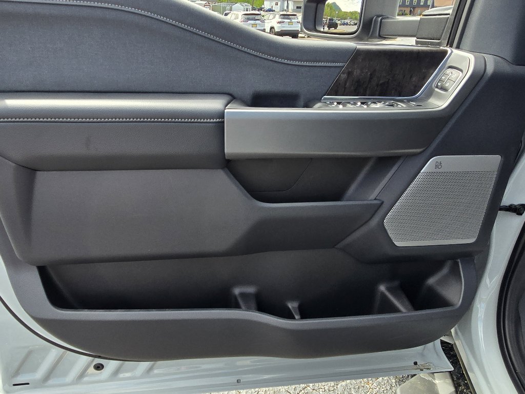New 2025 Ford F250 Lariat w/ Lariat Ultimate Package image 9