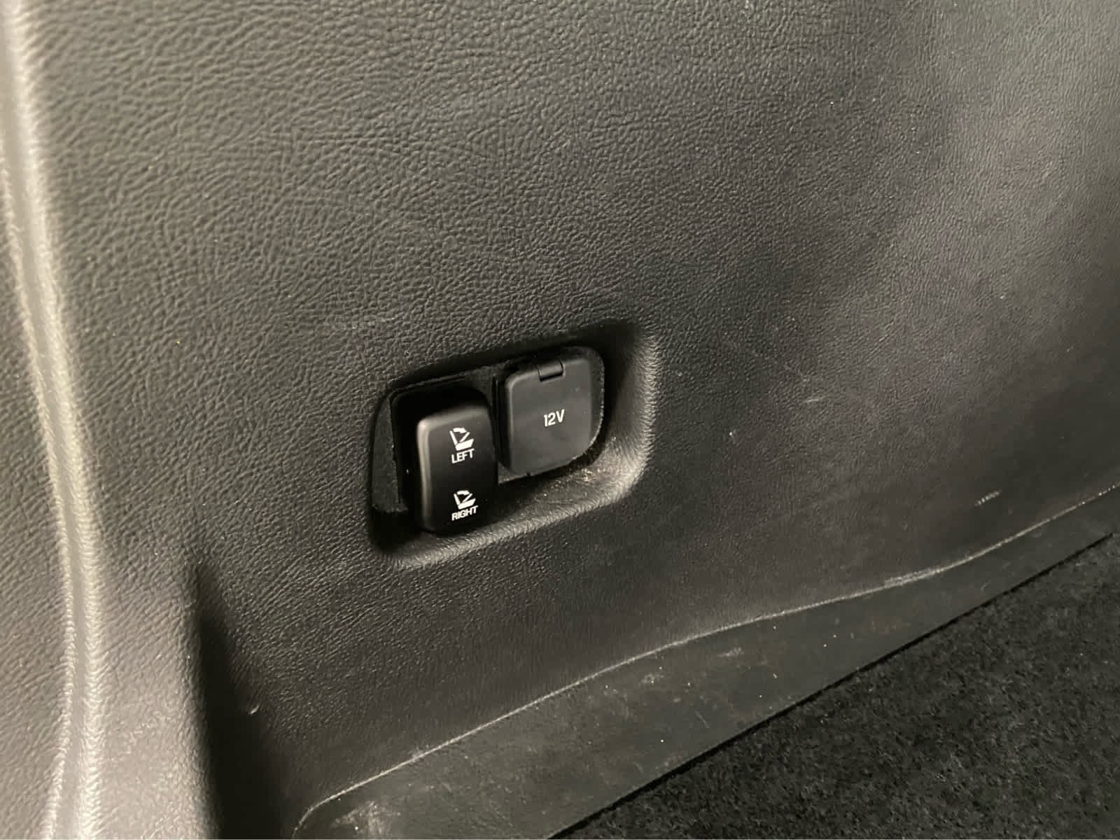 Used 2023 Ford Edge Titanium w/ Equipment Group 301A image 11