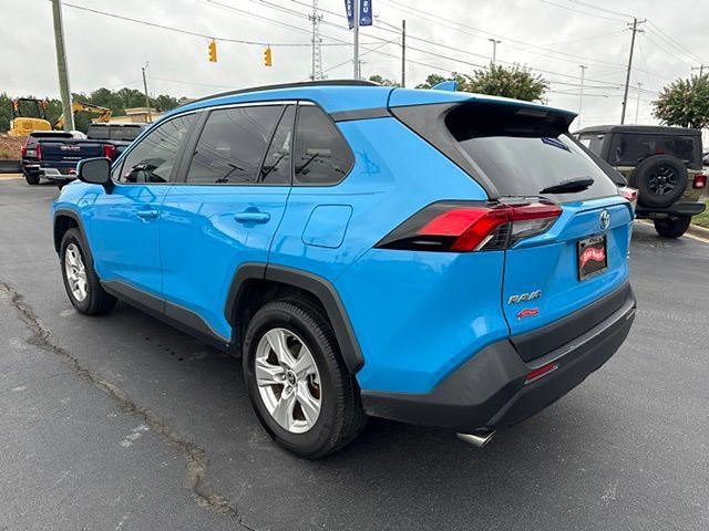 Used 2019 Toyota RAV4 XLE w/ Convenience Package FWD image 7