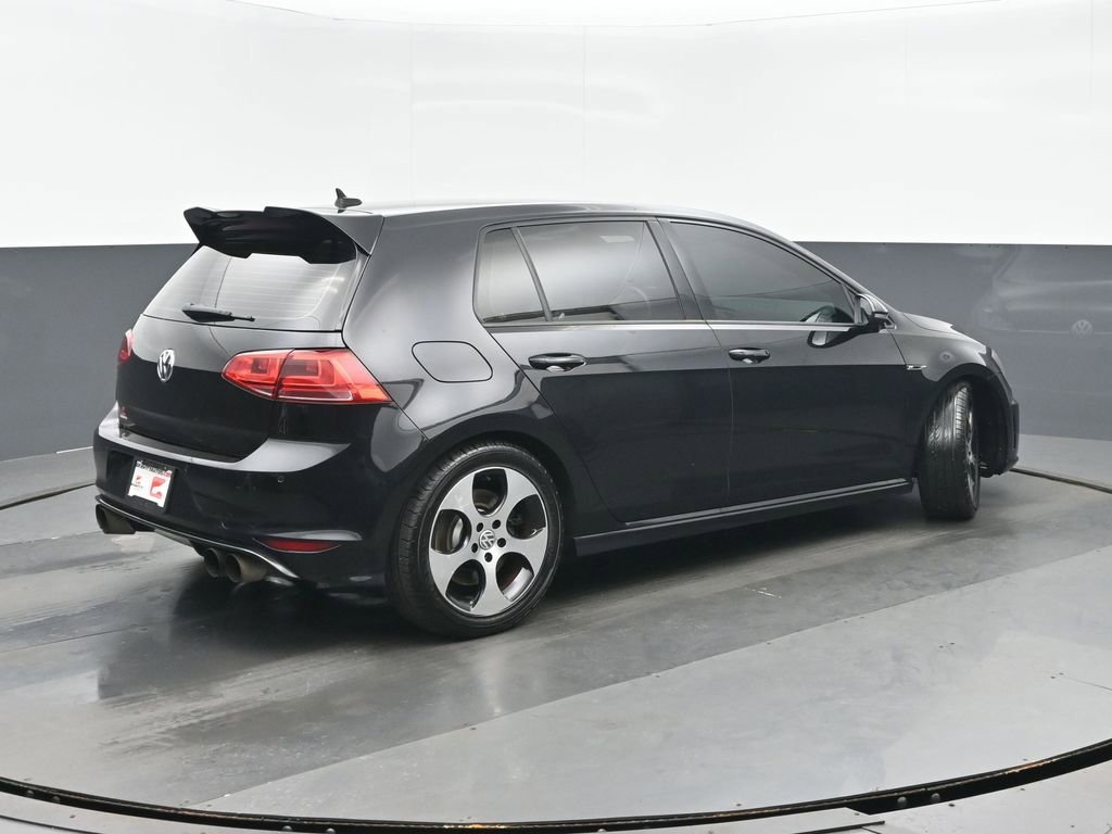 Used 2016 Volkswagen Golf R 4-Door image 3