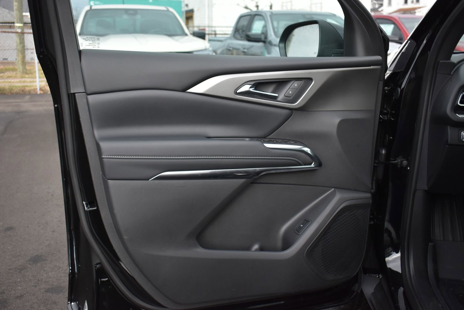 New 2026 Chevrolet Traverse LT w/ Sun and Wheel Package image 12