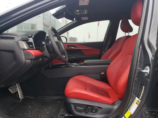 Used 2025 Toyota Camry XSE image 10