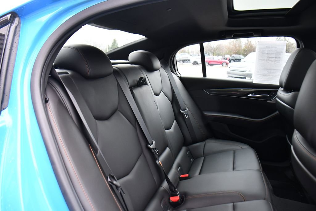 Used 2022 Cadillac CT5 V w/ LPO, ONYX Package image 17