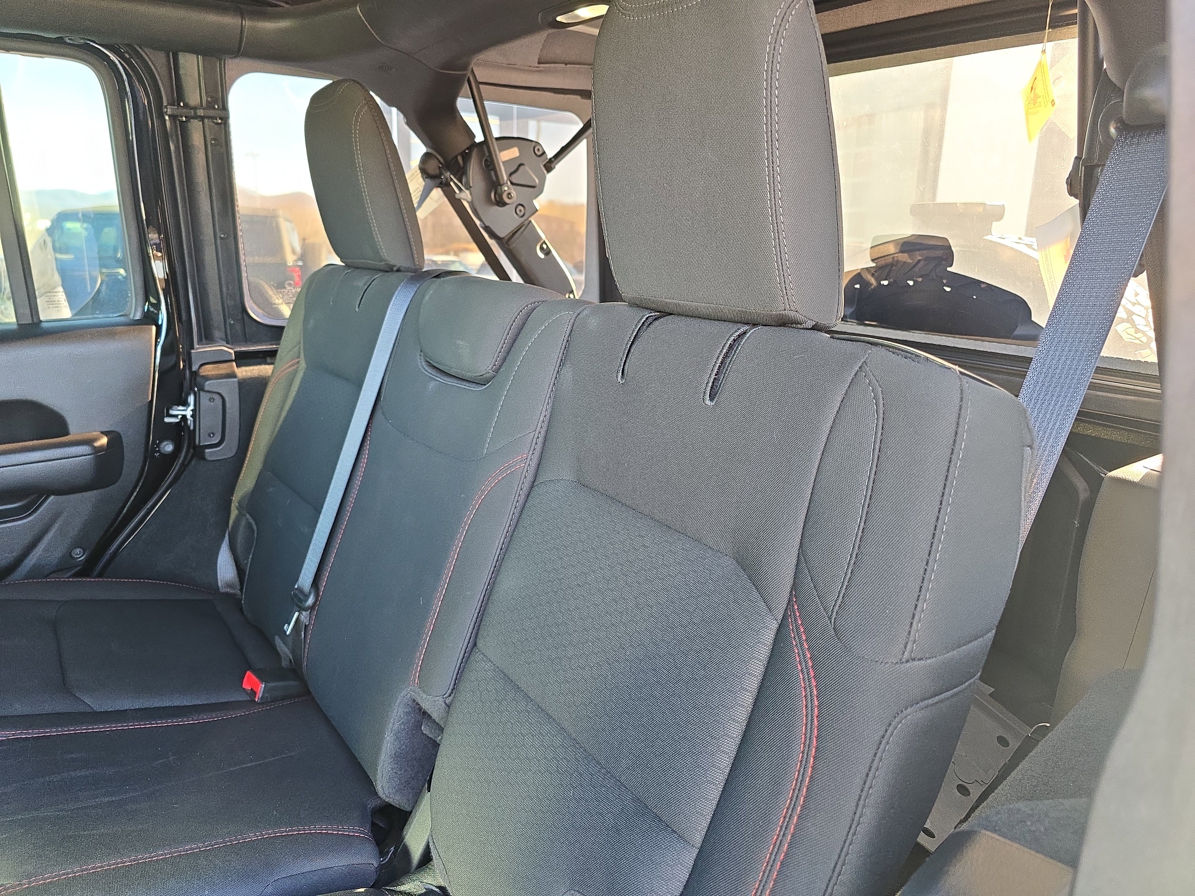 Used 2022 Jeep Wrangler Unlimited Rubicon w/ LED Lighting Group image 14