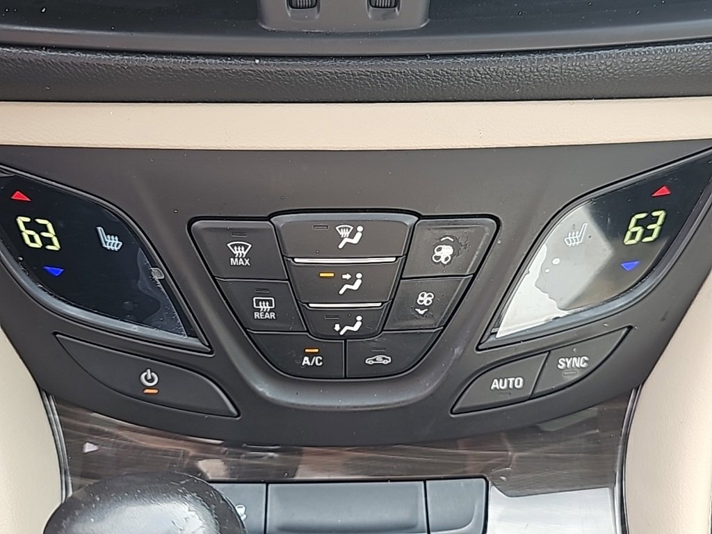 Used 2019 Buick Envision Essence w/ LPO, Active Package image 23
