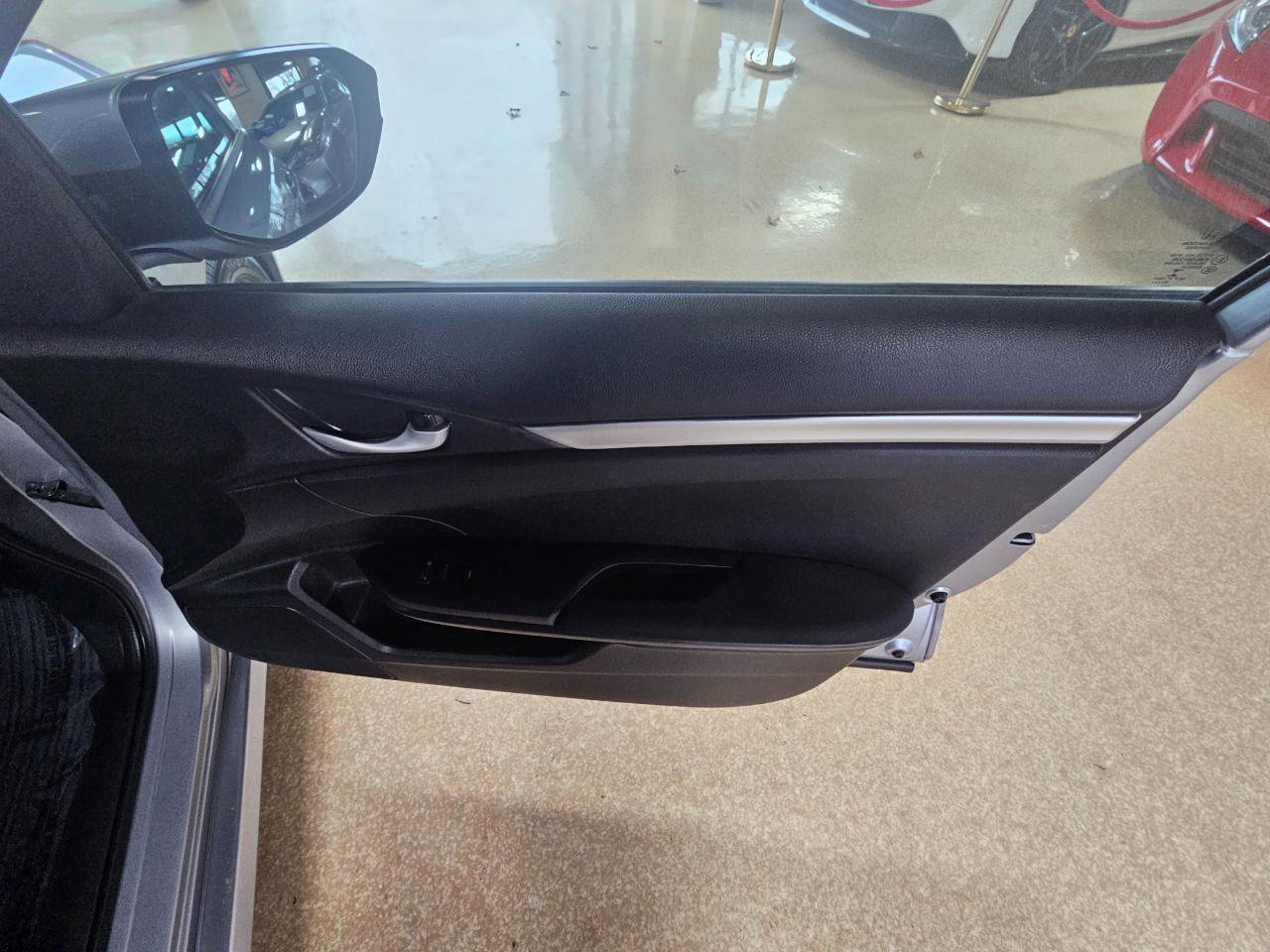 Used 2020 Honda Civic LX image 9