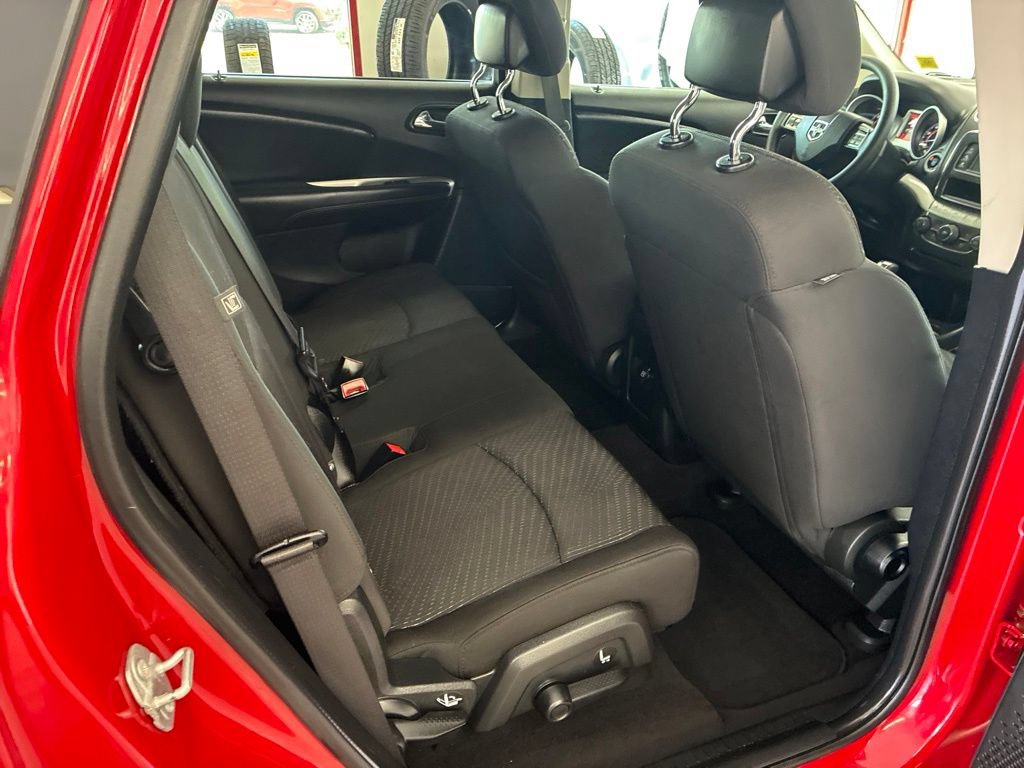 Used 2018 Dodge Journey SE FWD image 19