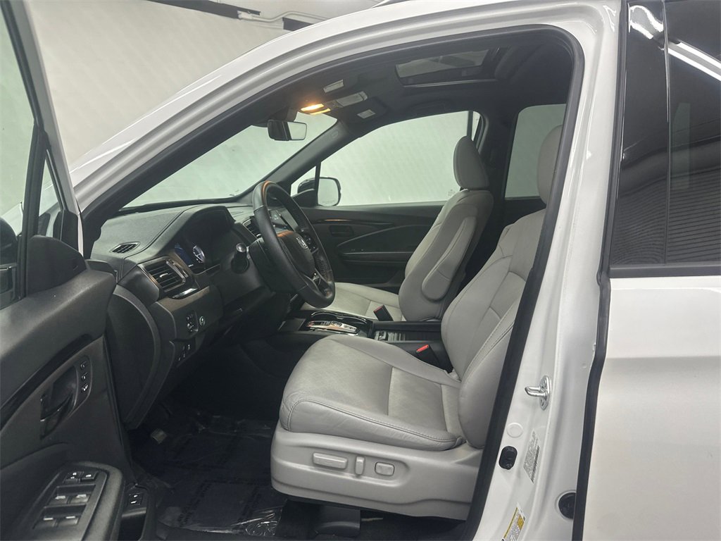 Used 2023 Honda Passport Elite image 9