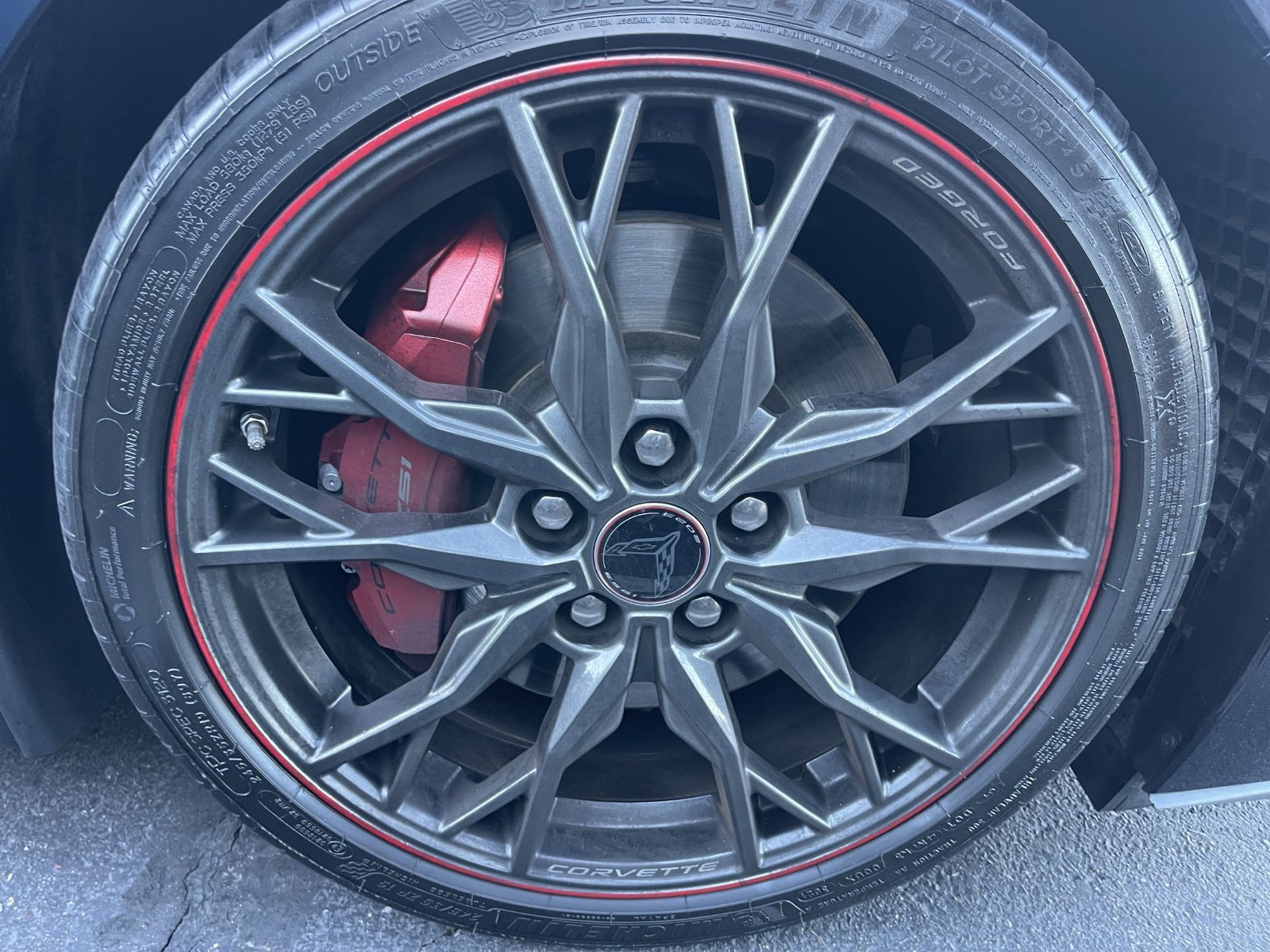 Used 2023 Chevrolet Corvette Stingray Premium Cpe w/ Z51 Performance Package RWD image 5