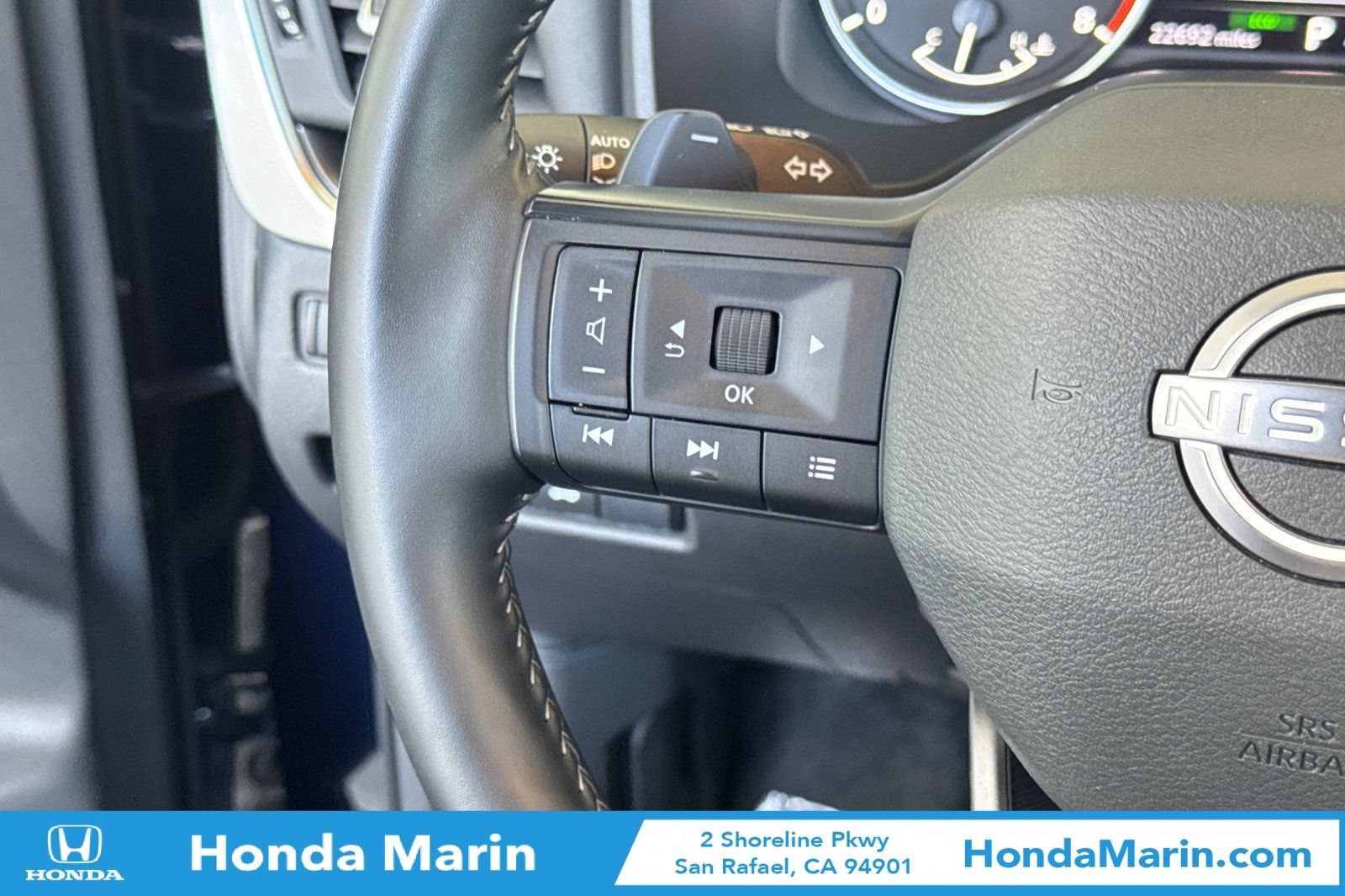 Used 2025 Nissan Rogue SV FWD image 29