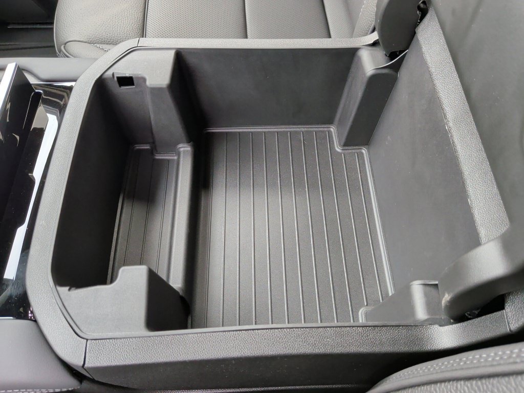 New 2027 GMC Yukon Denali RWD image 31