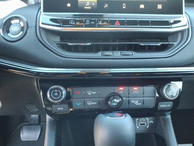 New 2026 Jeep Compass Latitude image 15