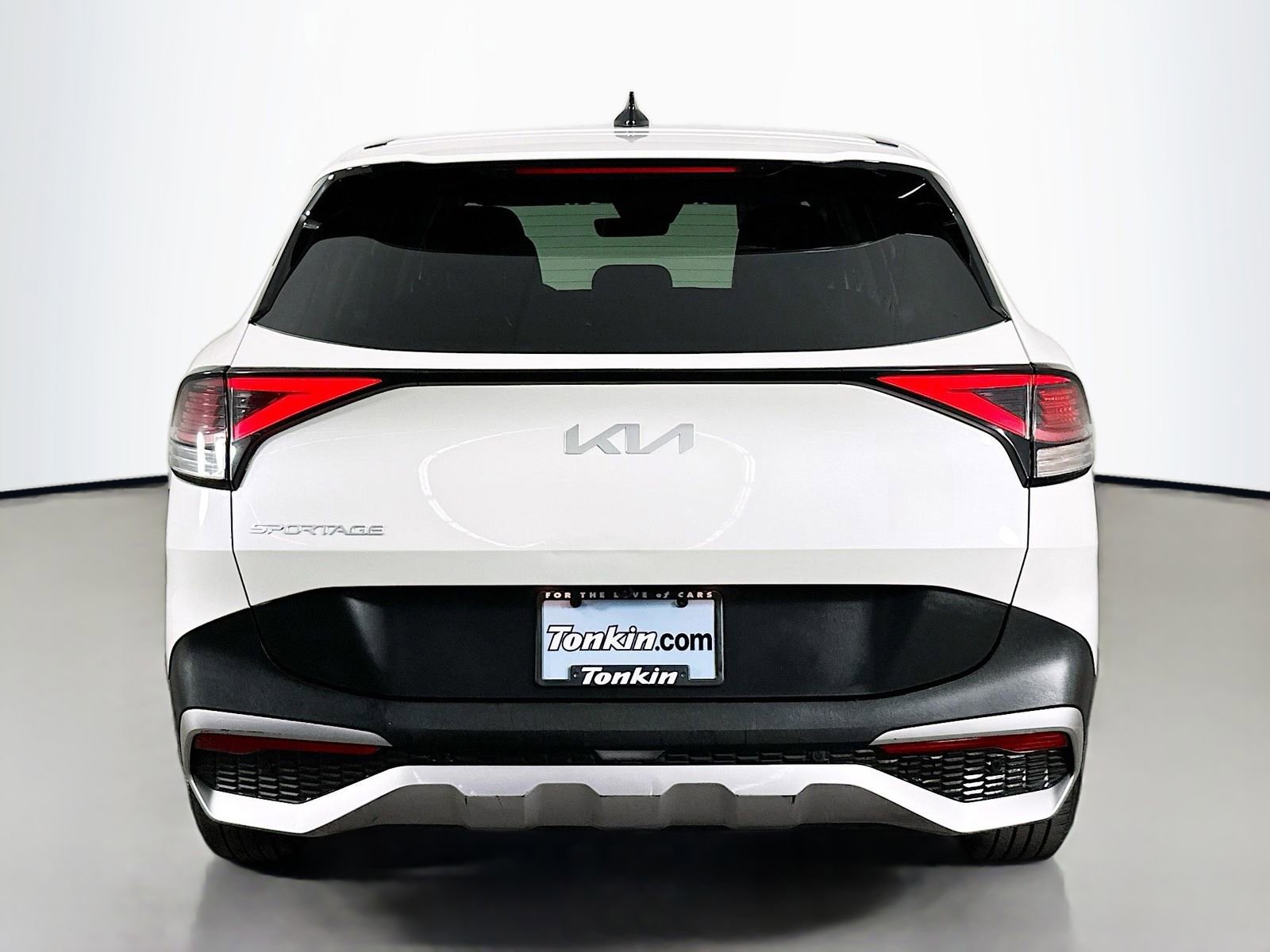 Used 2024 Kia Sportage LX image 7