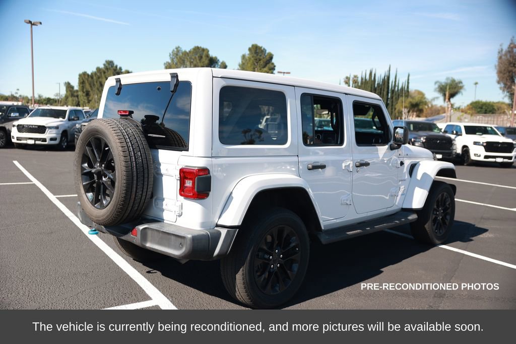 Used 2022 Jeep Wrangler Unlimited Sahara w/ Safety Group image 5