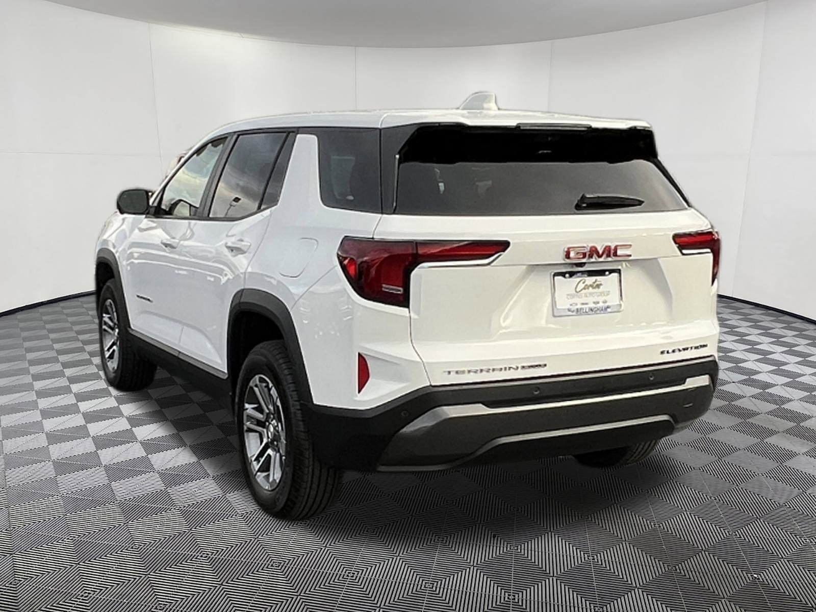 Used 2026 GMC Terrain Elevation w/ Technology Package II image 4