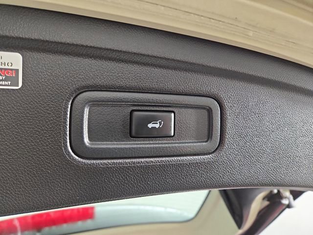 Used 2014 INFINITI QX70 AWD w/ Premium Package image 34