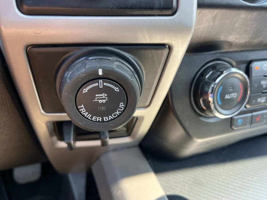 Used 2019 Ford F150 Lariat AWD/4WD image 38