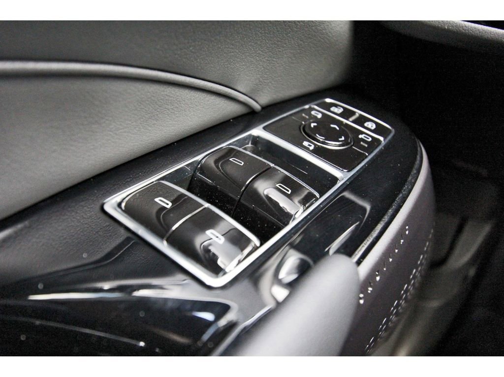 New 2026 Cadillac Lyriq Sport image 14