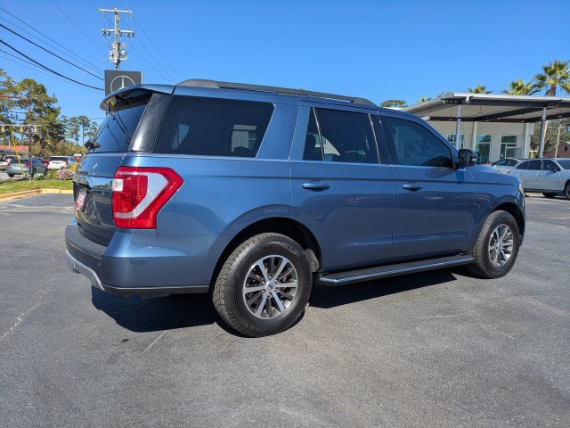 Used 2020 Ford Expedition XLT w/ Equipment Group 202A RWD image 5