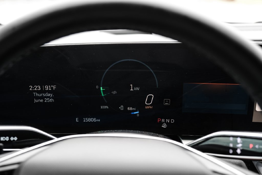 Used 2024 Cadillac Lyriq Luxury RWD image 15