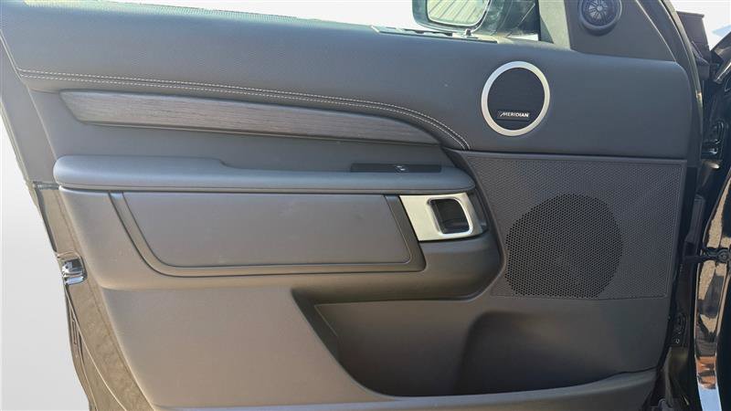 Used 2023 Land Rover Discovery S R-Dynamic AWD/4WD image 11